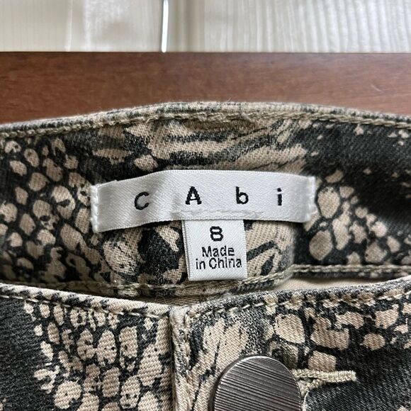 CABI Python King Snake Print Skinny Pants Jeans SZ 8 Edgy Animal Print Reptile - Picture 4 of 4